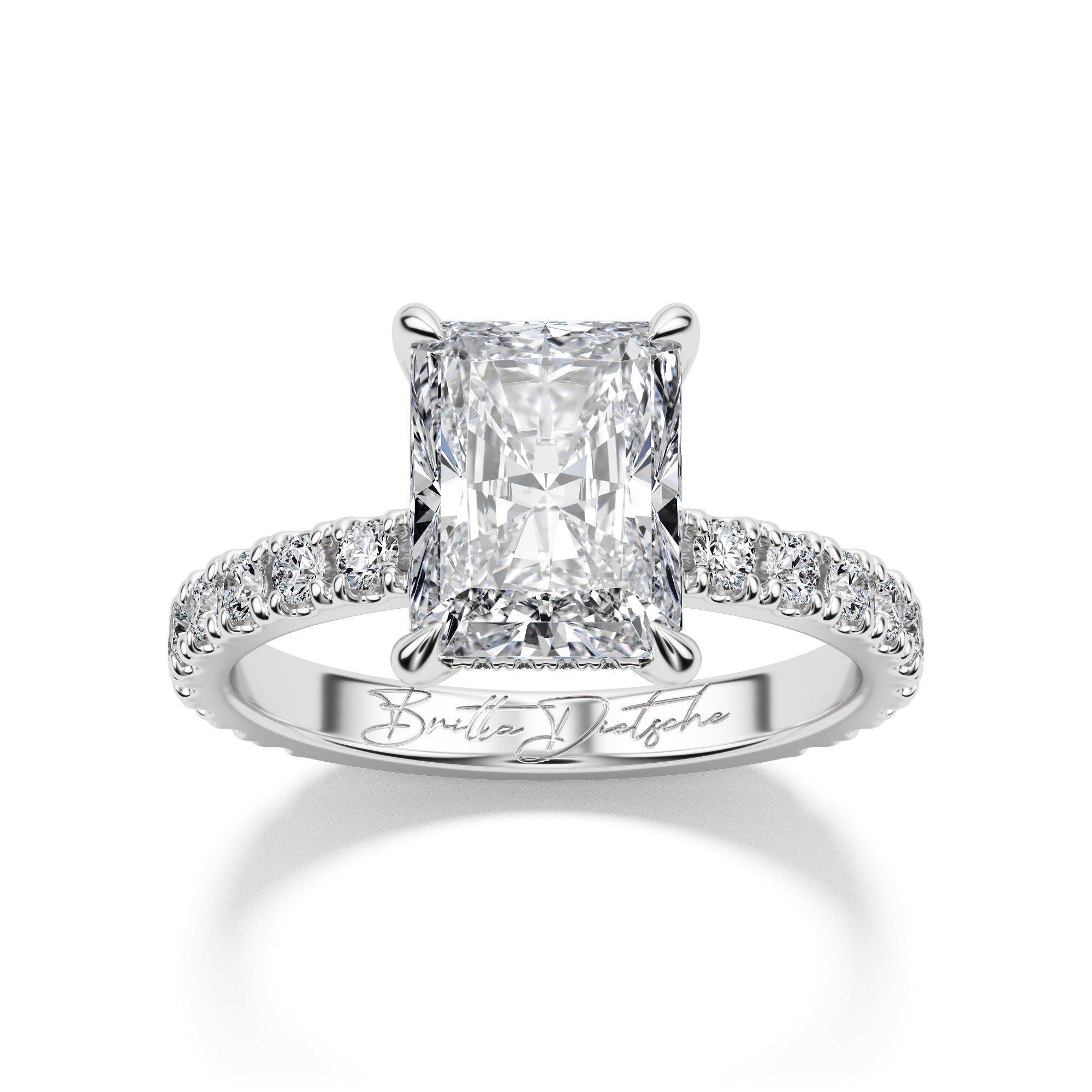 Lycia Radiant Solitaire